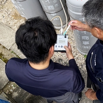 営業部スタッフのインタビュー写真